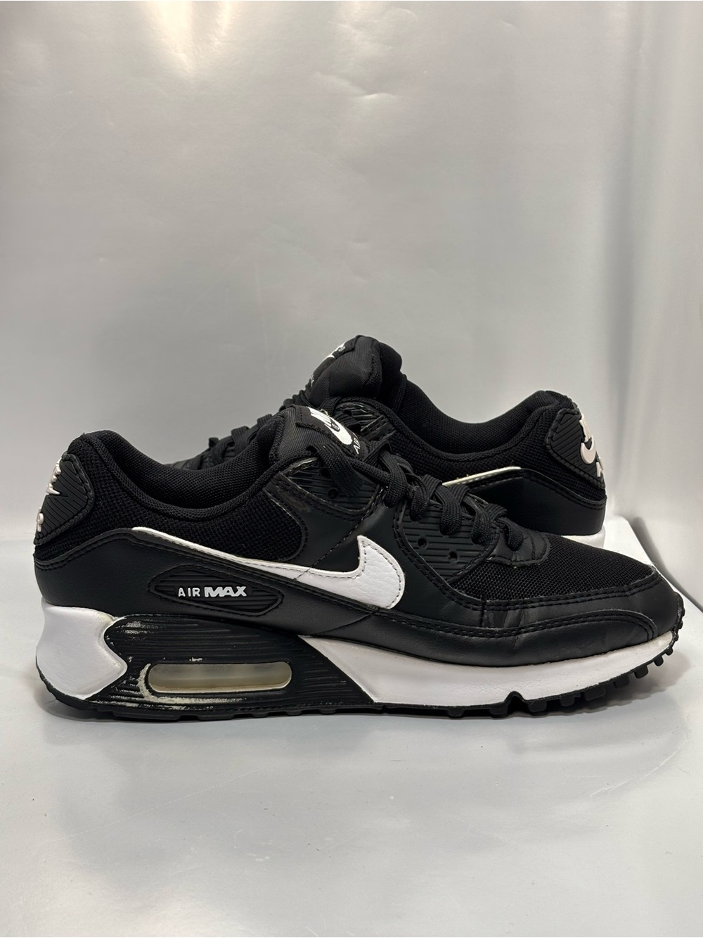 Women's Black & White Air Max Style Sneakers - Picture 11 of 16